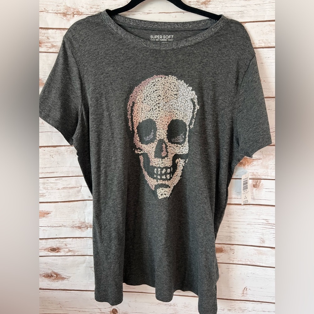 TORRID Super Soft Grey Skull T-Shirt 1X